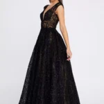 Melis – Black Lace Ball Gown