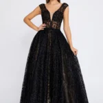 Melis – Black Lace Ball Gown with Sparkling Detailing