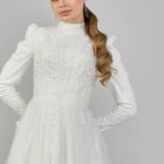 Sahra – Long-Sleeved High-Neck Gown