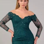 Thalia – Emerald Off-Shoulder Lace Gown